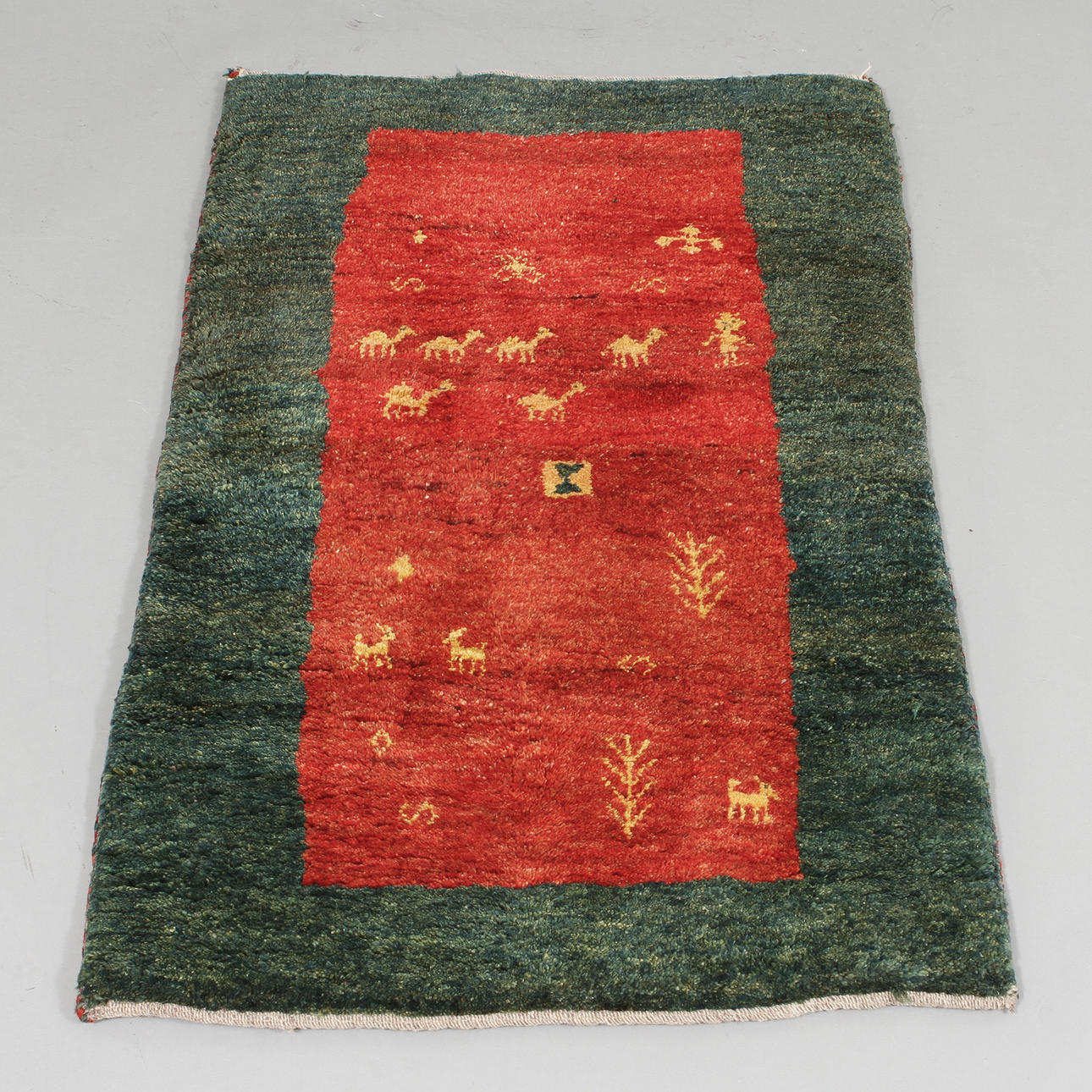 MATTA, orientalisk, 127x82 cm.