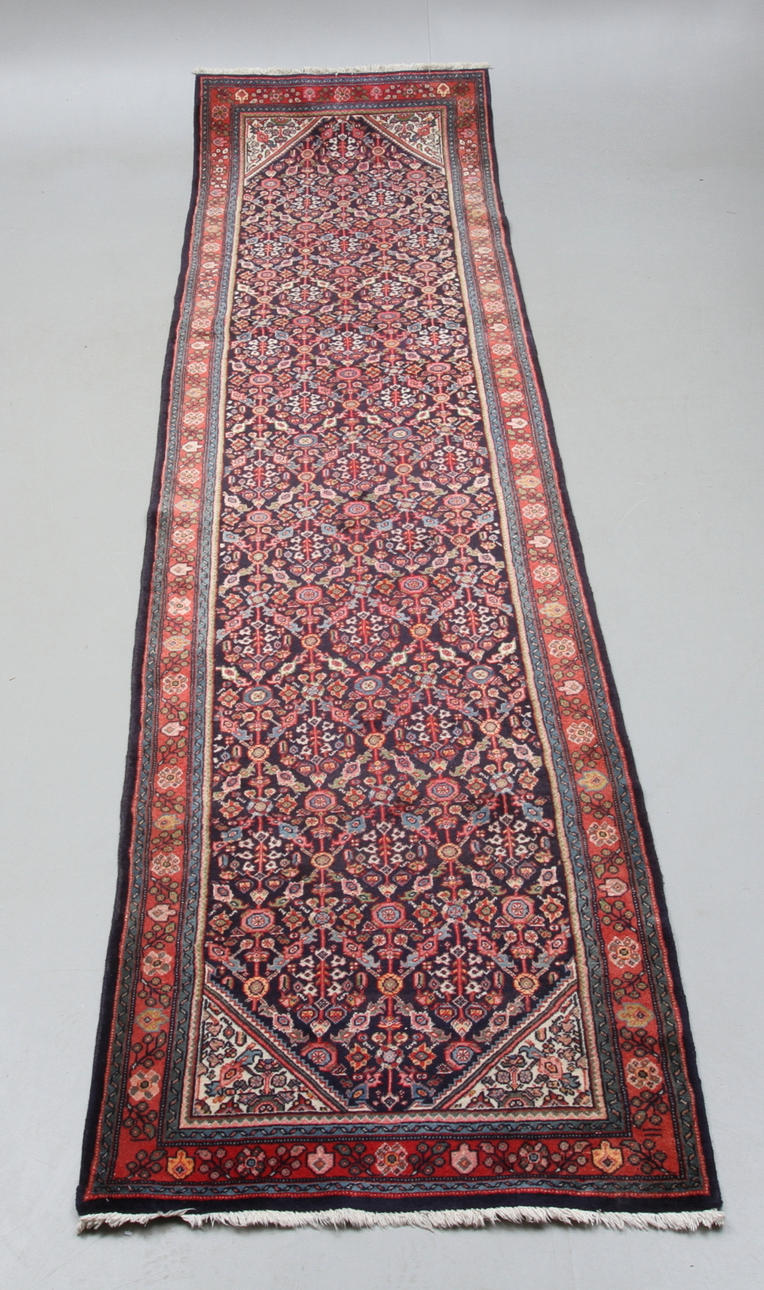 MATTA, galleri, orientalisk, ca 344 x 87 cm.