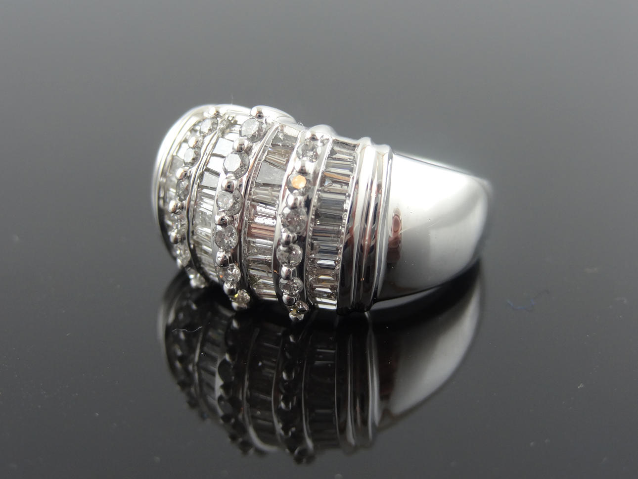 DOMEN Design Diamantring 1,02cts.