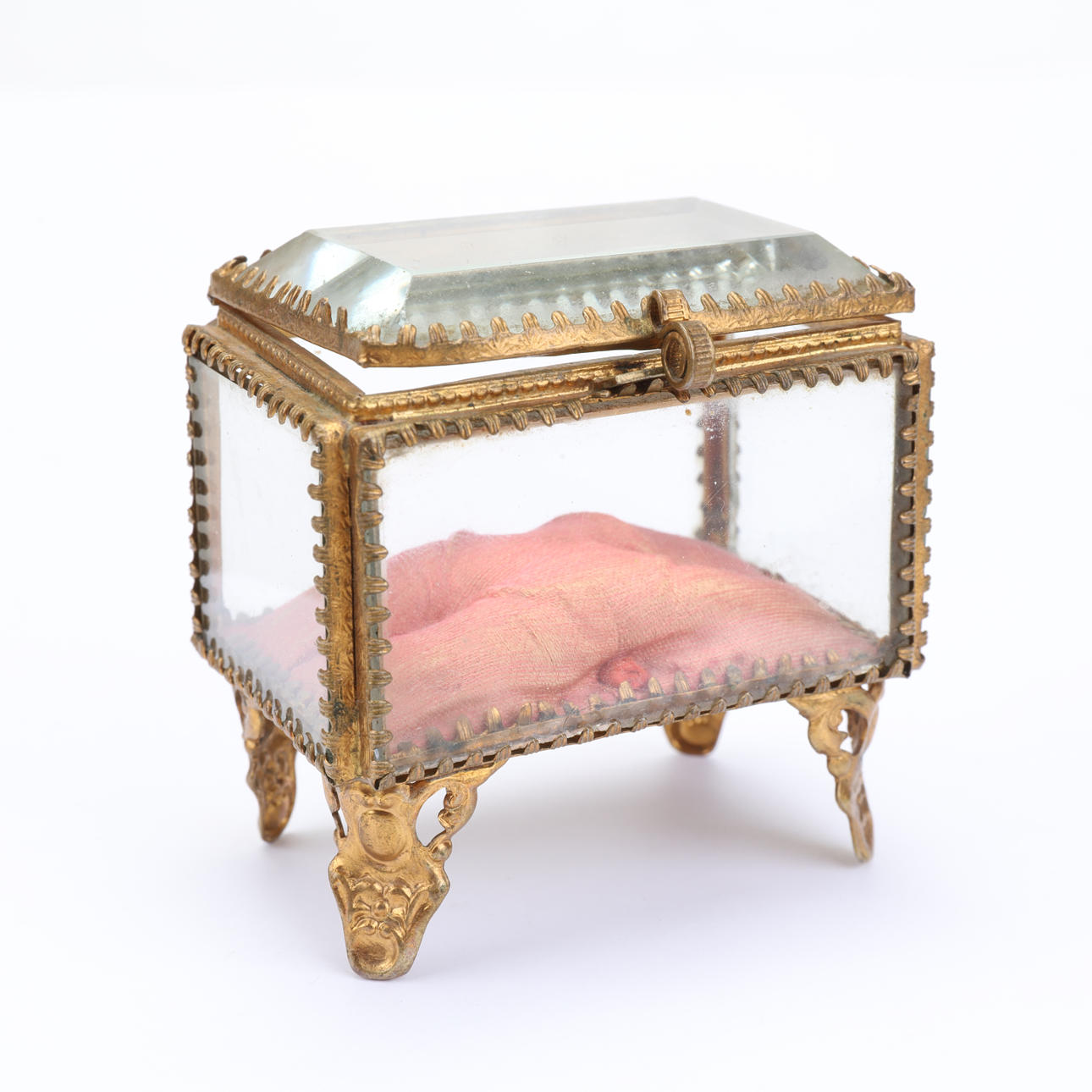 UR HIDE, ur stander.