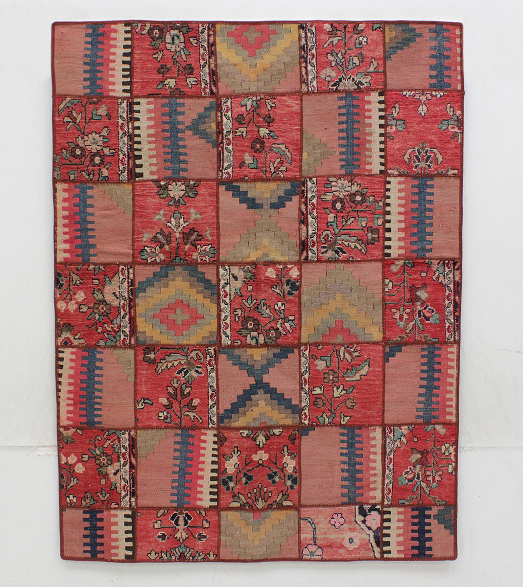 MATTA, Patchwork, 200 x 150 cm.