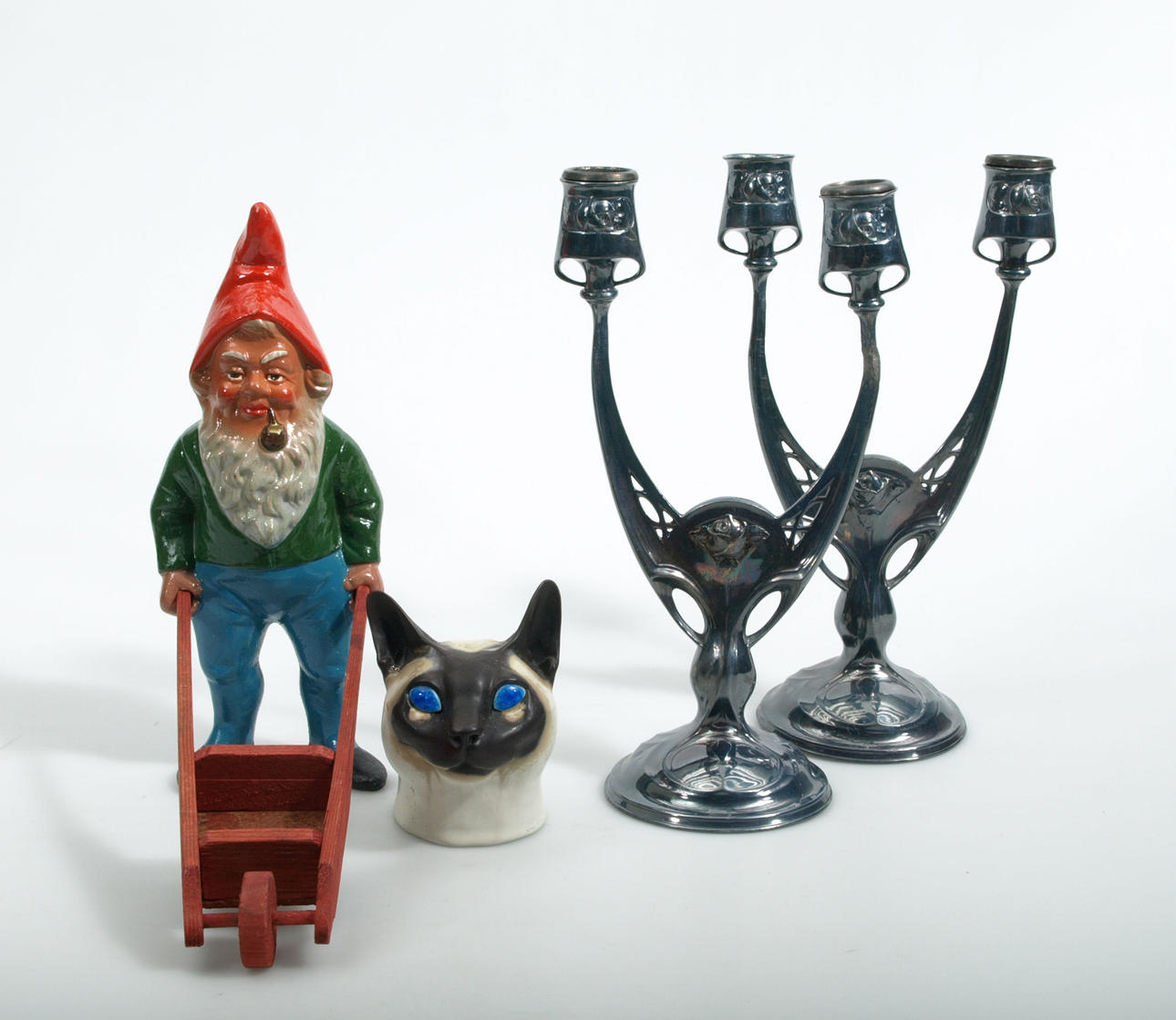 PARTI PORSLINS OCH METALLFÖREMÅL, bland annat Aluminia.