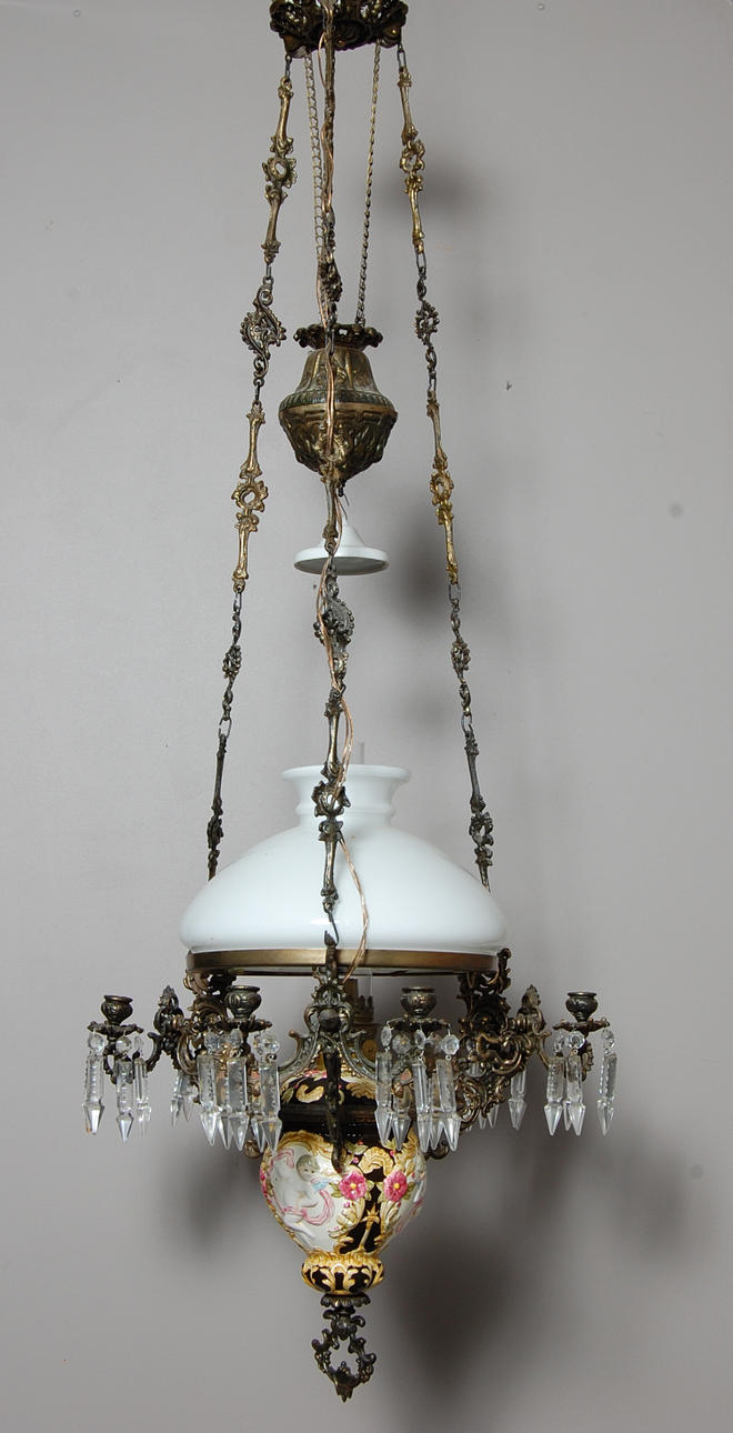 HÄNGFOTOGENLAMPA, majolika, för 6 st ljus, 1900-tal.