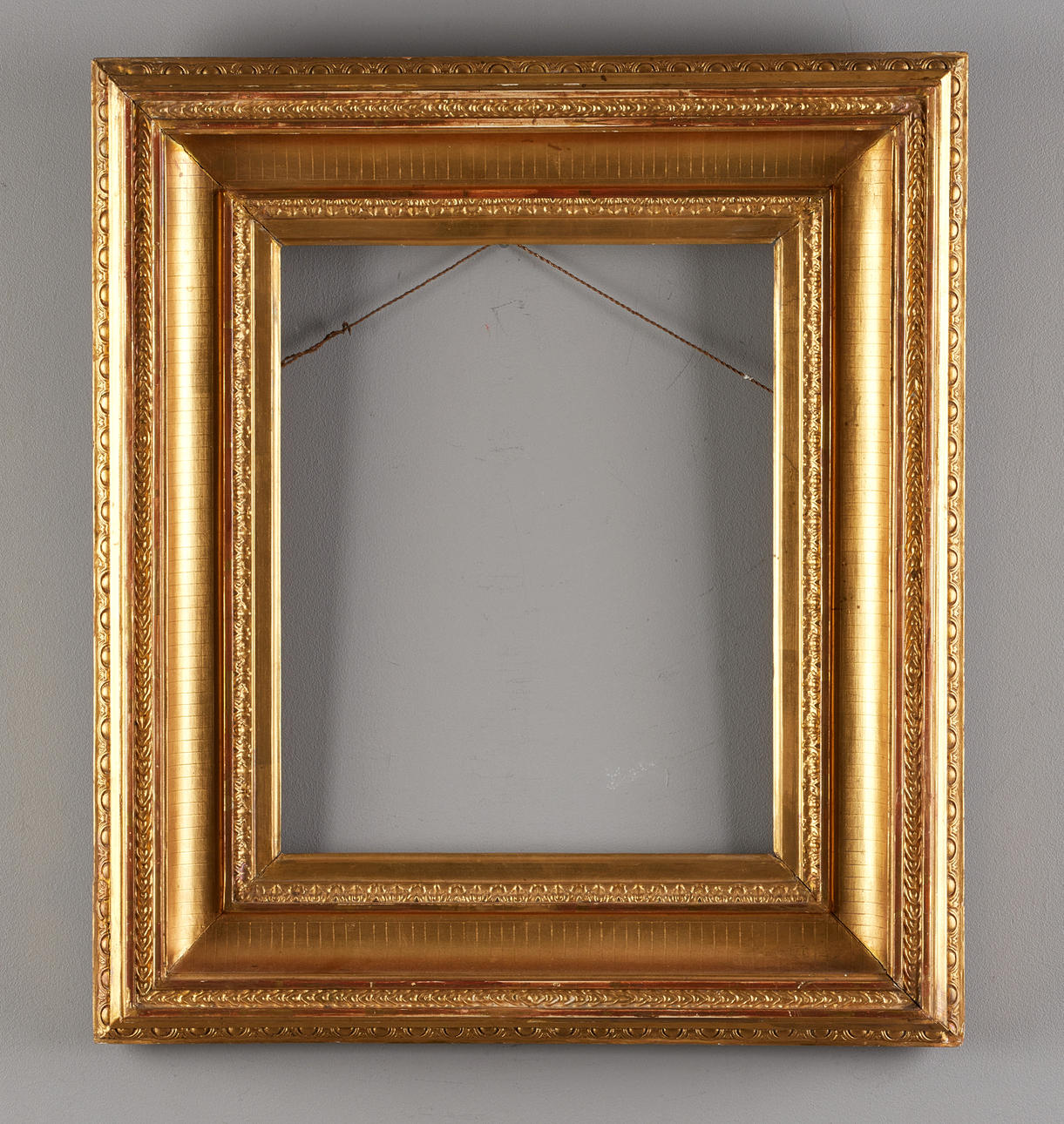 BILDERRAHMEN, Mitte 19. Jahrhundert, Späte Kaiserzeit, vergoldet.