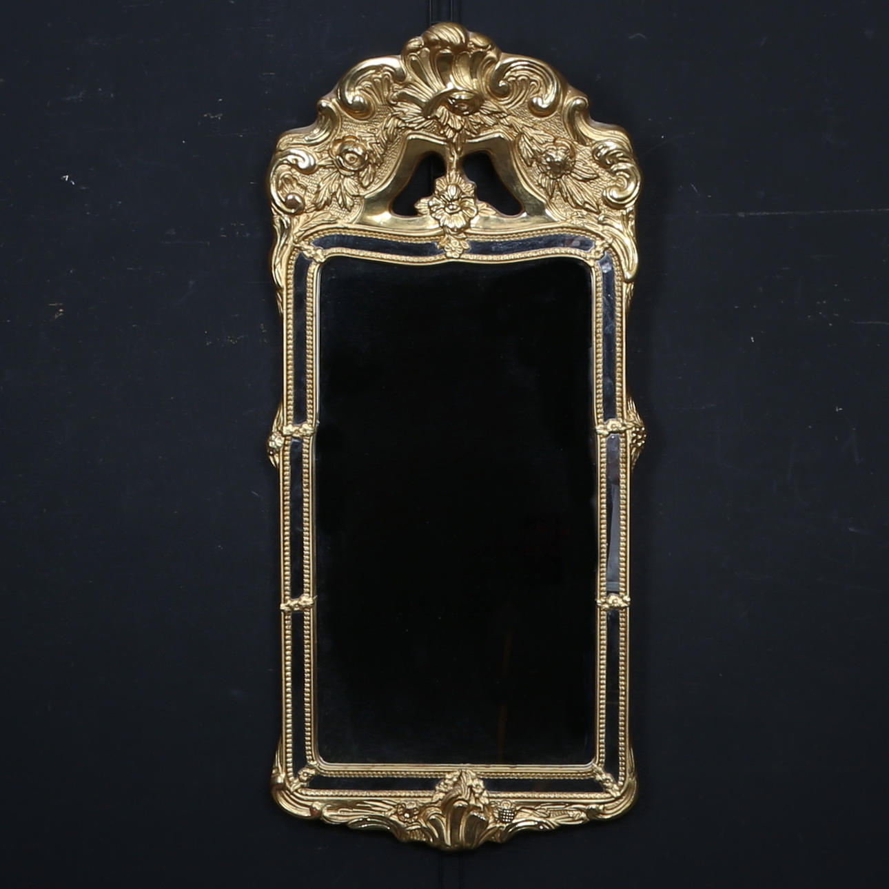 MIRROR, rococo style, 20th century.