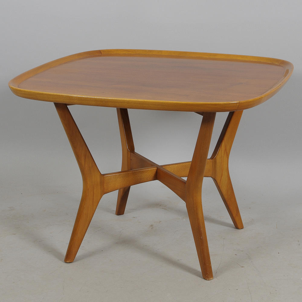 SOFFBORD, mahogny, 1900-talets mitt.