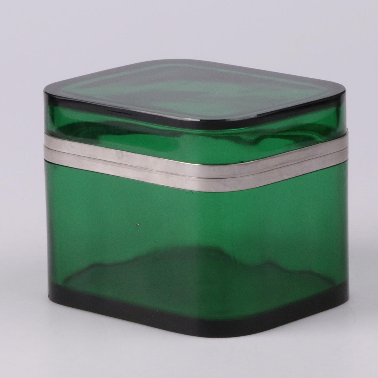 SKRIN, glas och tenn, Josef Frank, Firma Svenskt Tenn, 1900-tal.