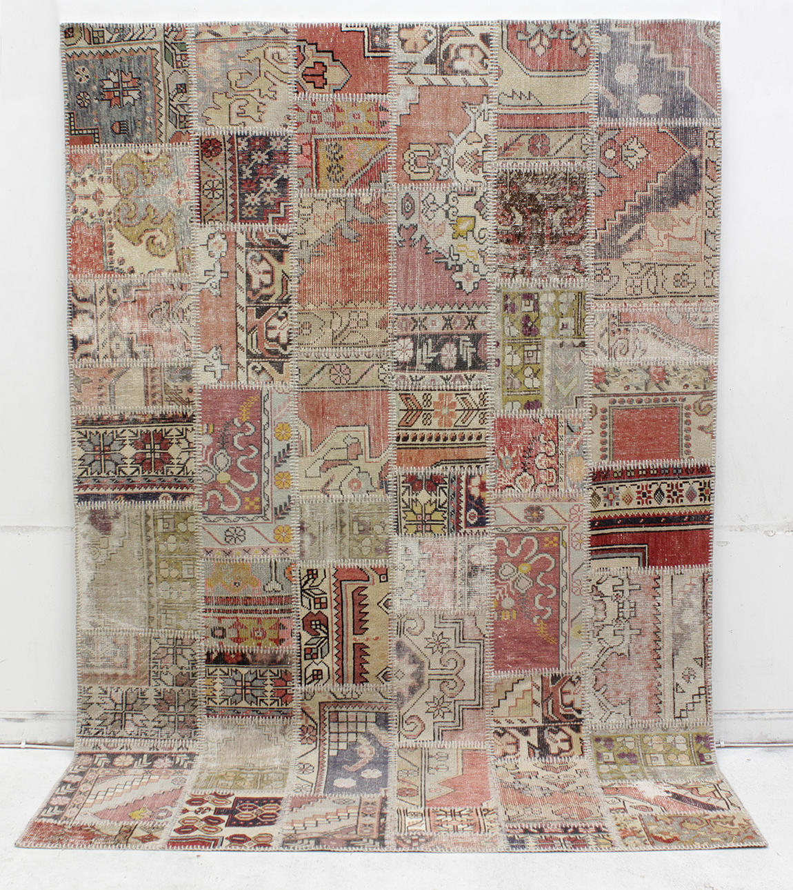 MATTA, Patchwork, 295 x 200 cm.