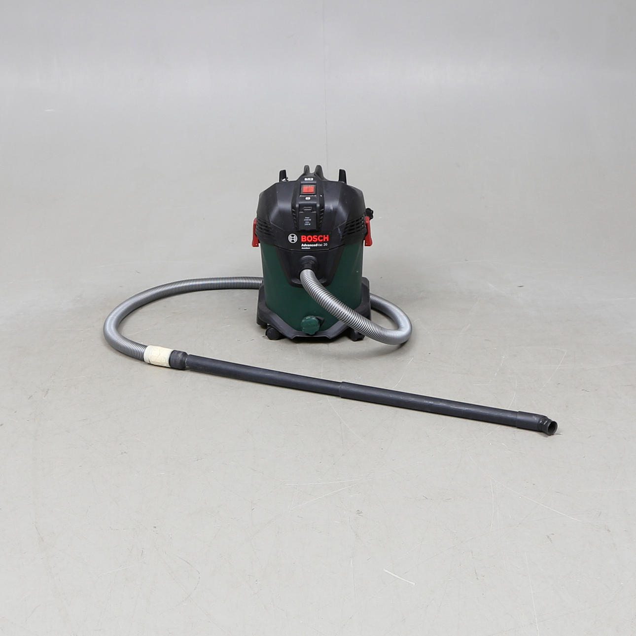 VACUUM CLEANER, Bosch Advanced Vac 20.