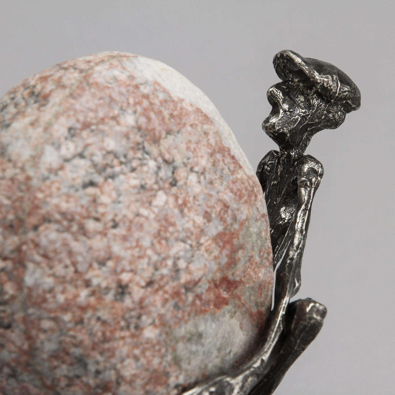 HENRY GUSTAFSSON. "Lyftet", skulptur, tenn samt sten, Wimmerby tenn.