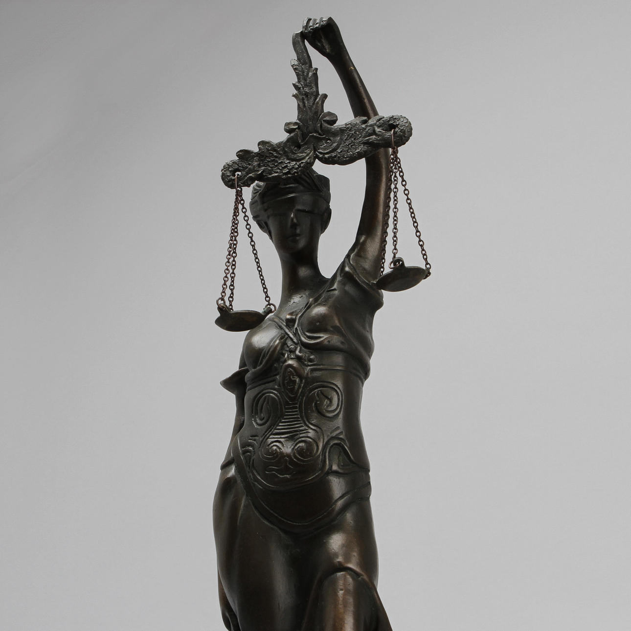 OIDENTIFIERAD KONSTNÄR, "justice", skulptur, brons.