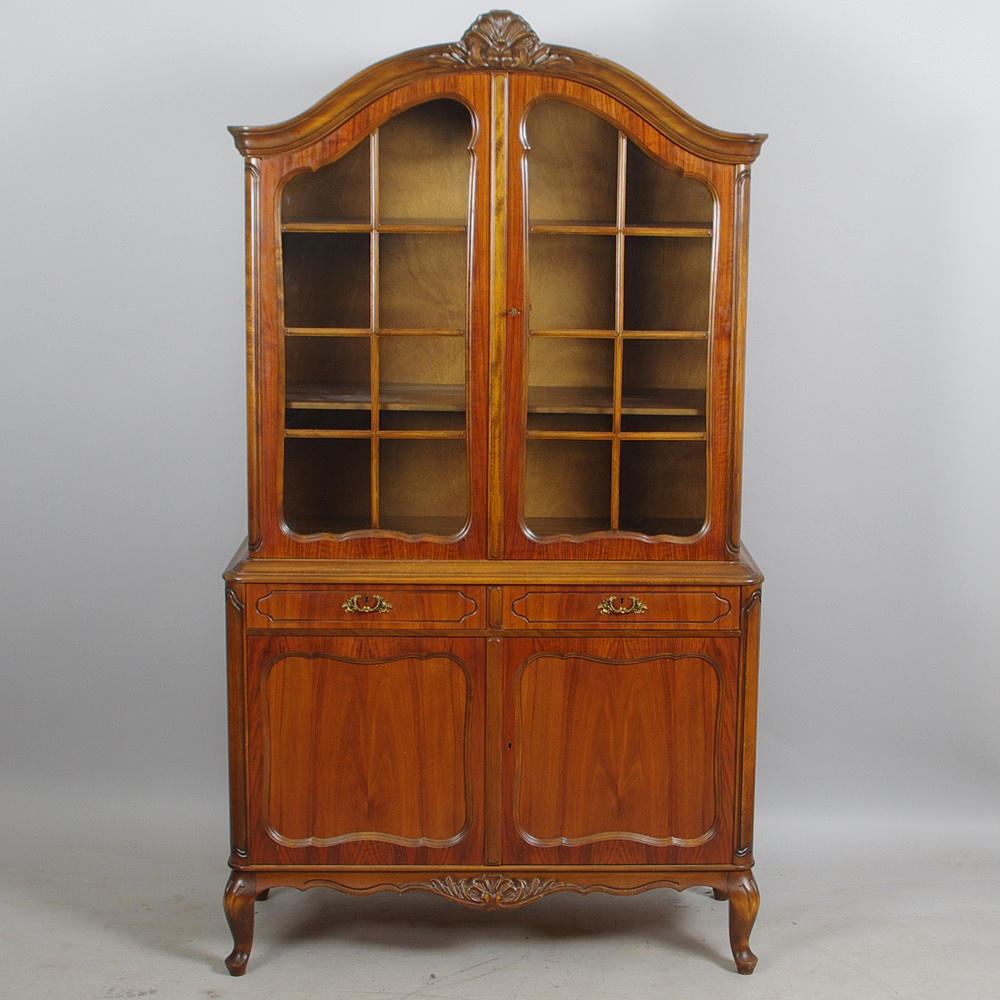 MATSALSSKÅP MED VITRINÖVERDEL, mahogny, rokokostil.