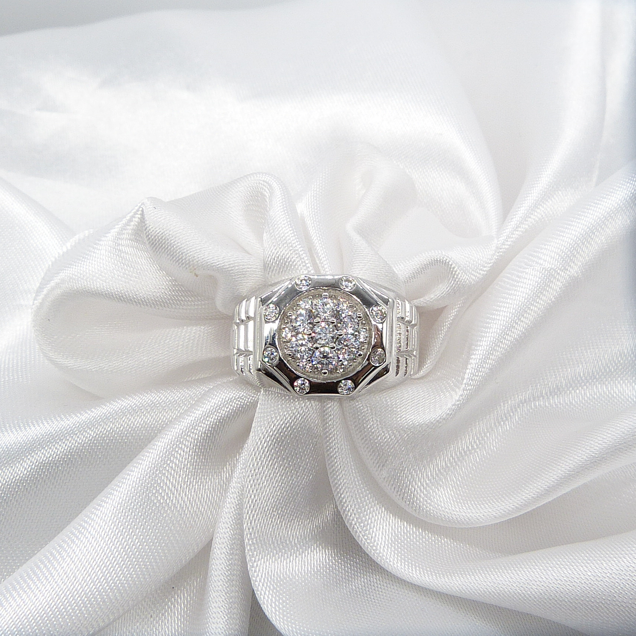 SILBERRING IM ROLEX-STIL.