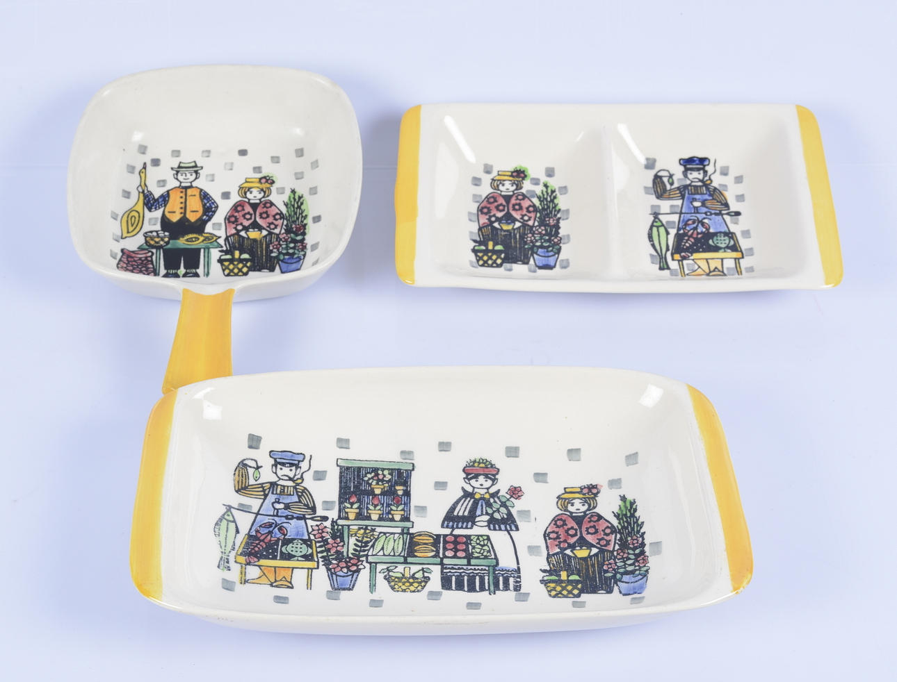 ANITA NYLUND. Uppläggningsfat, 2 stycken, samt karott med handtag, Torga.