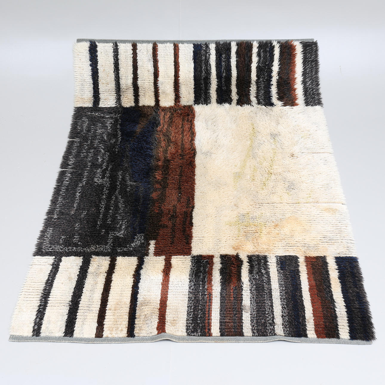 RYAMATTA, 198x141 cm, 1900-talets andra hälft.