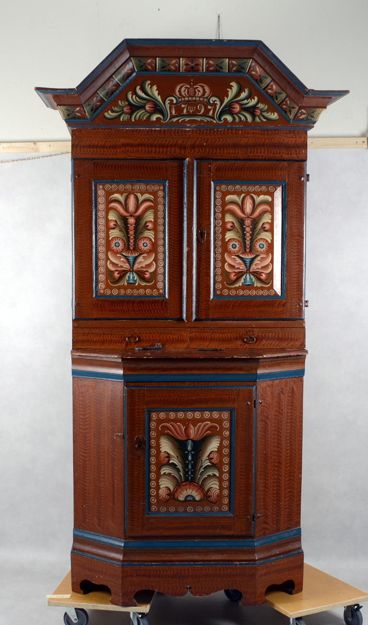 KRONSKÅP, allmoge, Dalarna, daterad 1797.