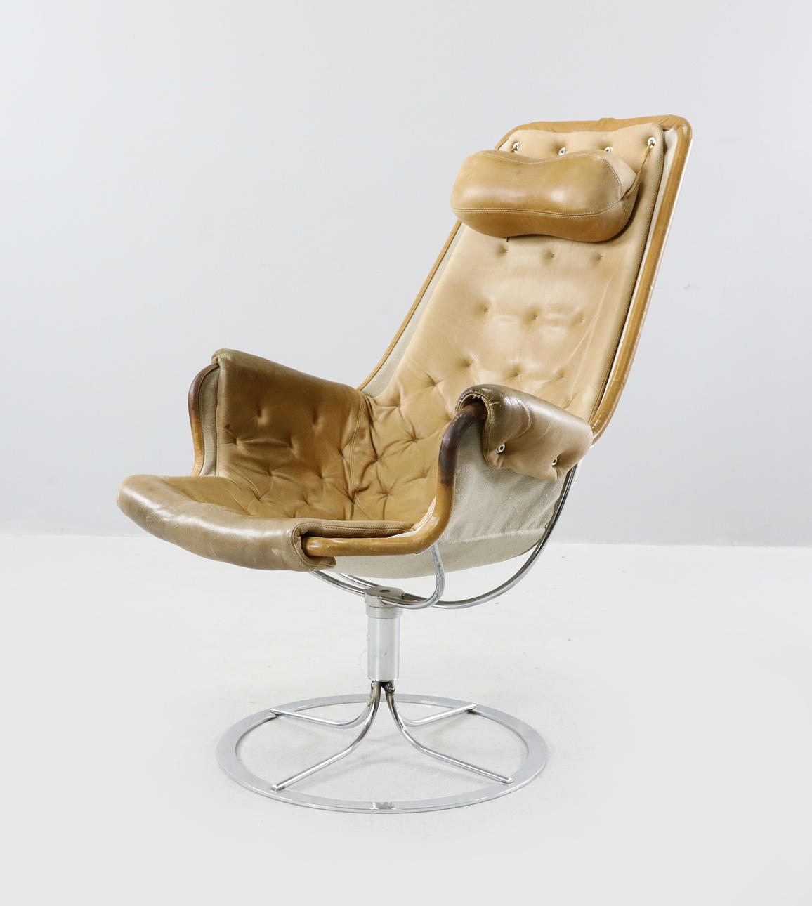 BRUNO MATHSSON. Fåtölj, "Jetson" Dux.