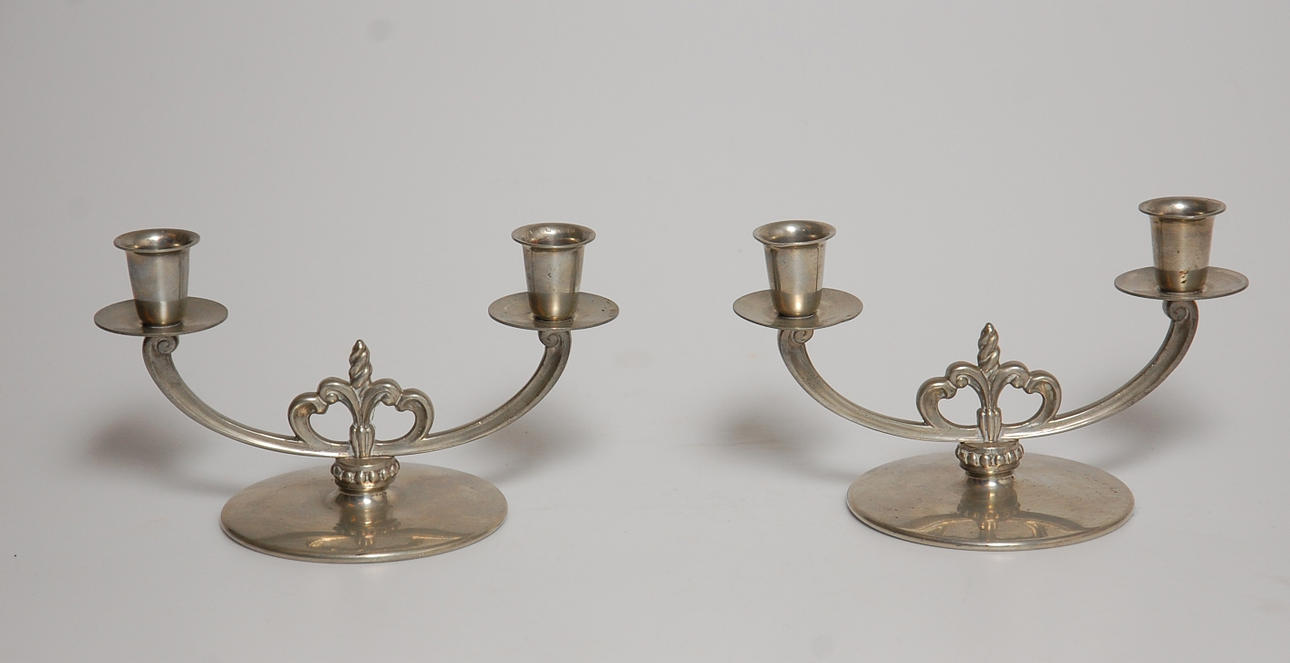 LJUSSTAKAR, 1 par, tenn, Stockholm 1930-tal.