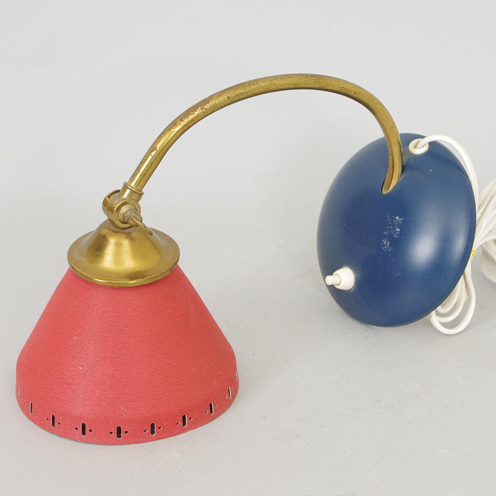 BORDSLAMPA/VÄGGLAMPA, EWÅ 40, lackerad metall/mässing.