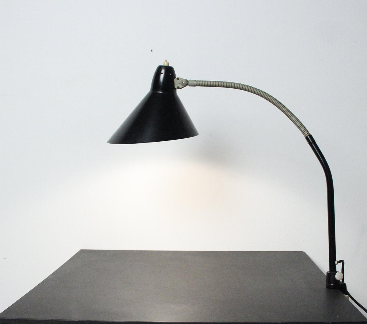 Architektenlampe / Klemmleuchte - Bauhausstil.