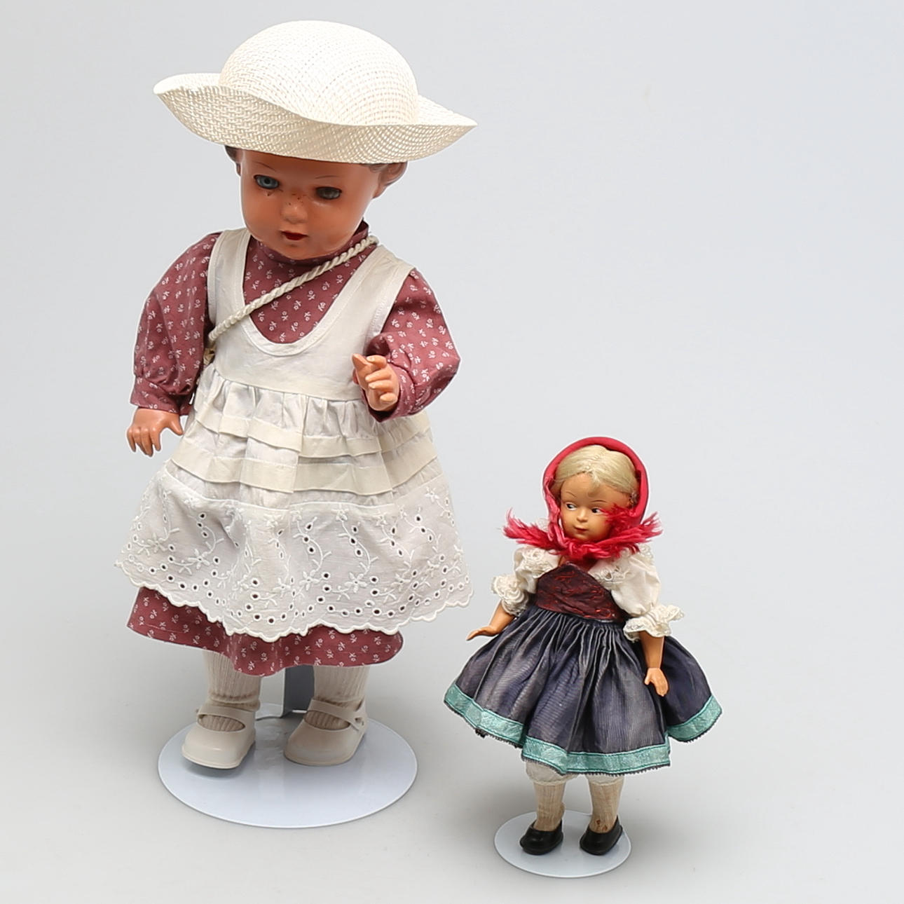 DOCKOR, 2 st, 1950-tal, Varav en Schildkröt-Puppen und Spielwaren GmbH.