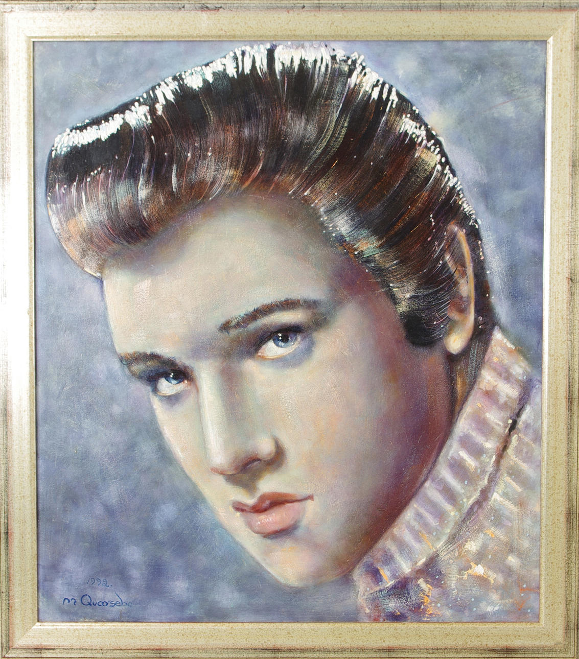 MIKAEL QVARSEBO. Porträtt av Elvis, olja på pannå, signerad M. Qvarsebo 1992.