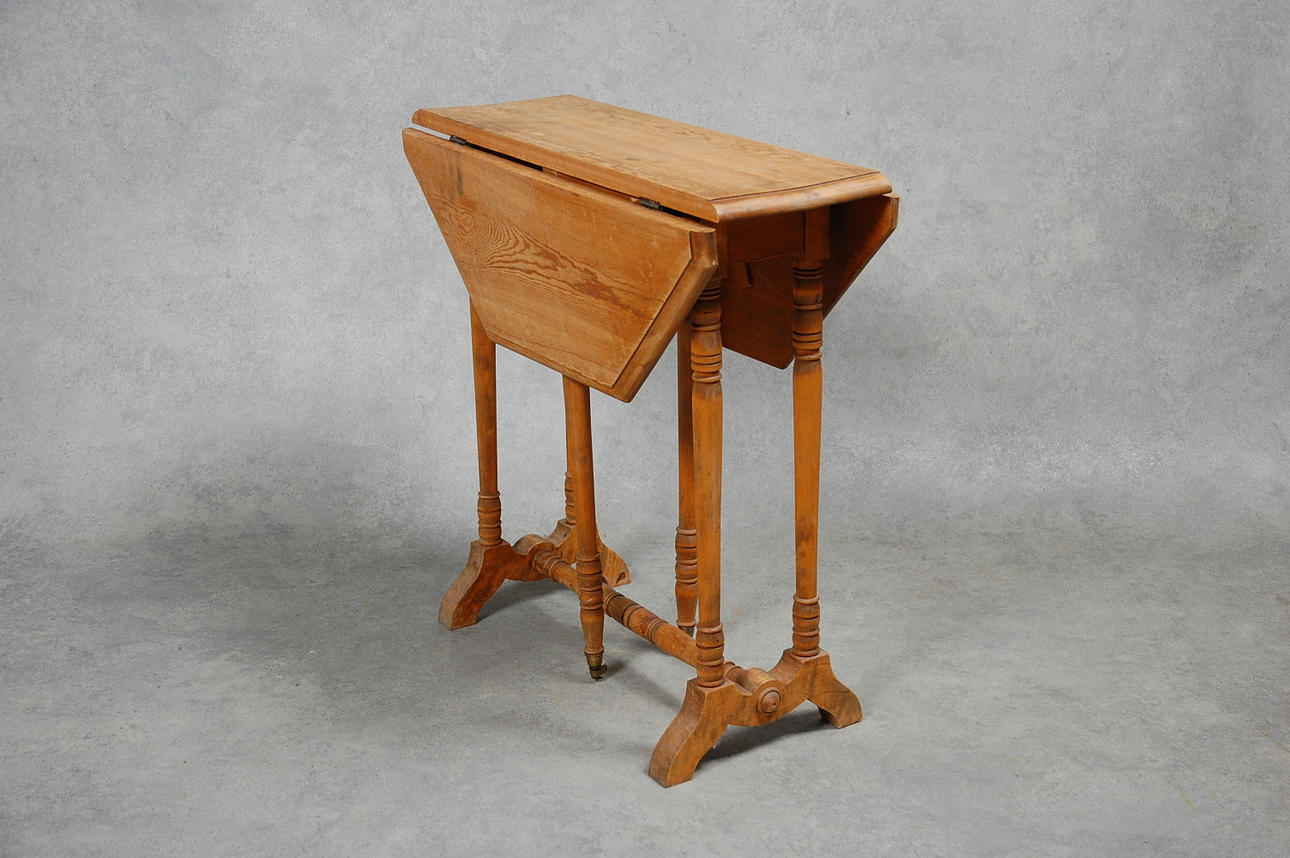 KLAFFBORD, 1800-talets senare del.