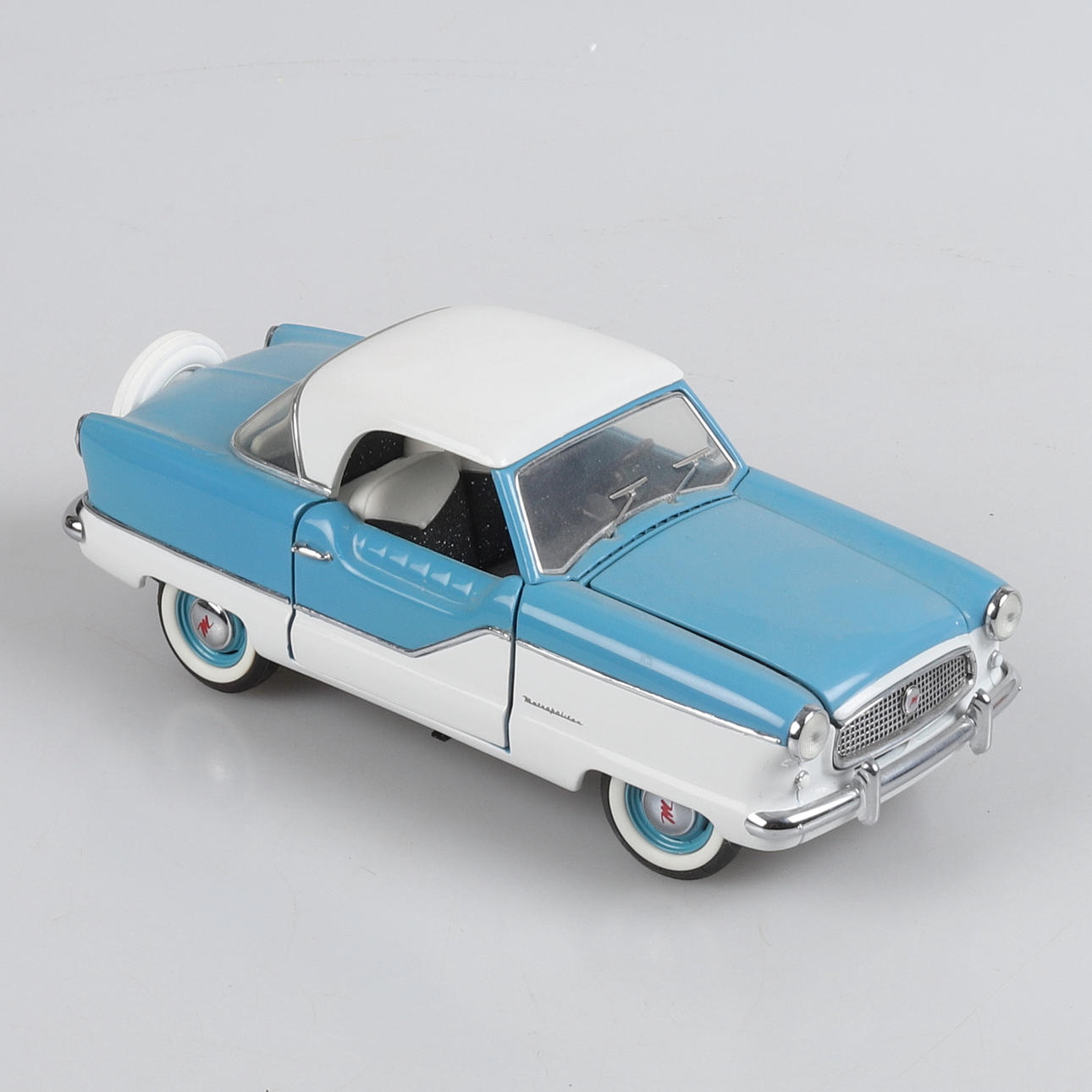 MODELLAUTO, 1956 Nash Metropolitan, Franklin Mint Precision Models.