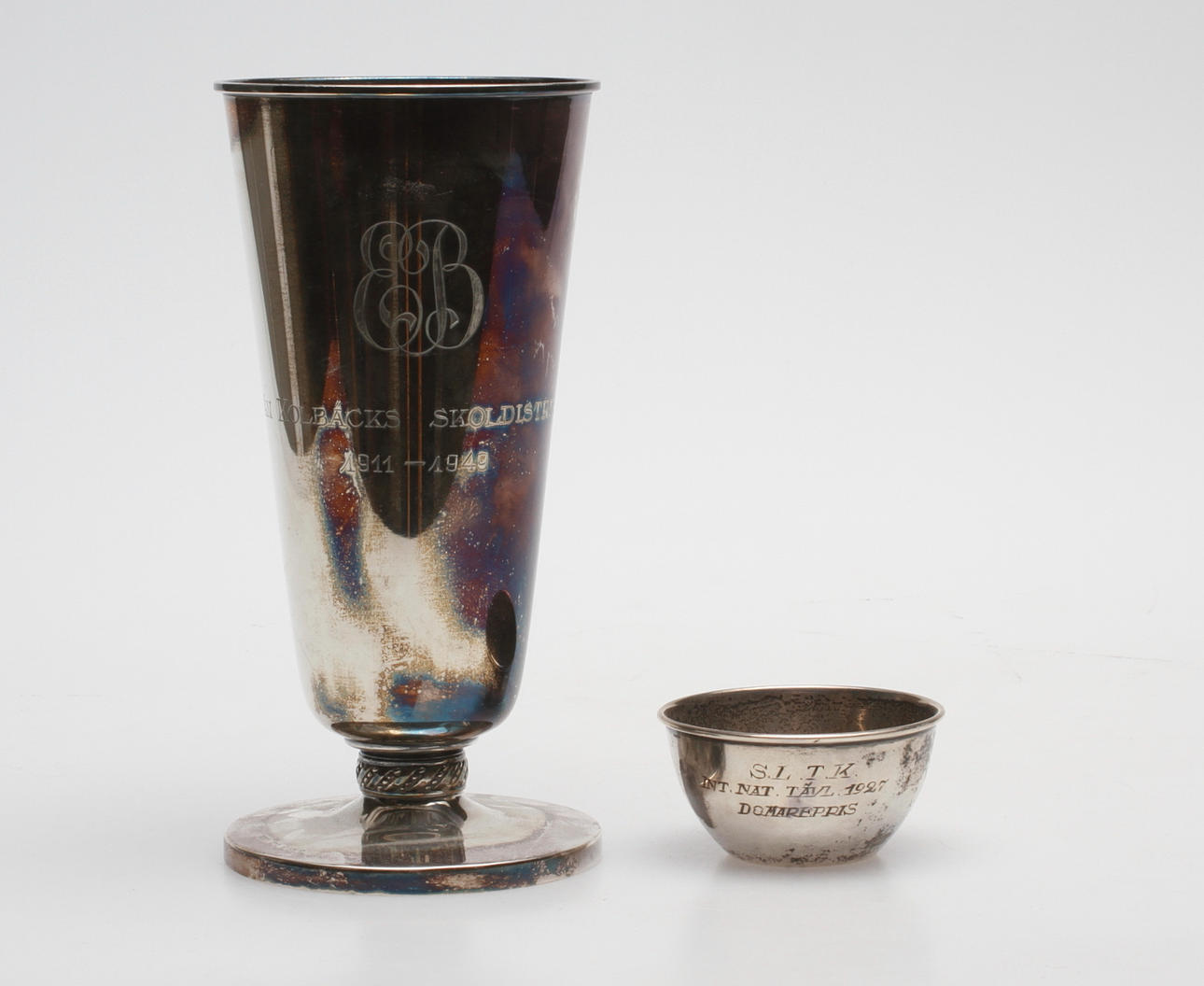 VAS och SKÅL, silver, CG Hallberg, vikt ca. 375,3 gram.