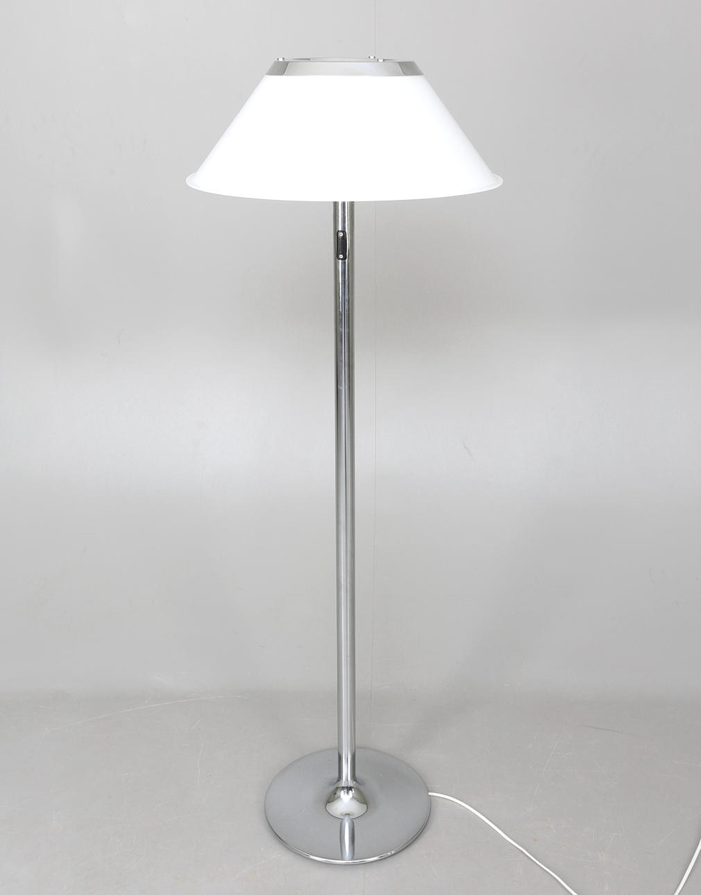 PER SUNDSTEDT. Golvlampa, metall, "Mars", Atelje Lycktan, Åhus,1970/80-tal.