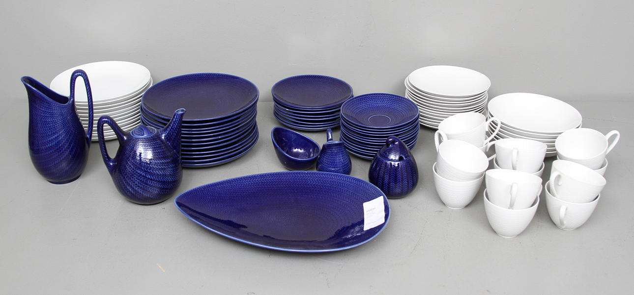 SERVIS, 68 delar, flintgods, "Blå Eld", Hertha Bengtsson, Rörstrand.