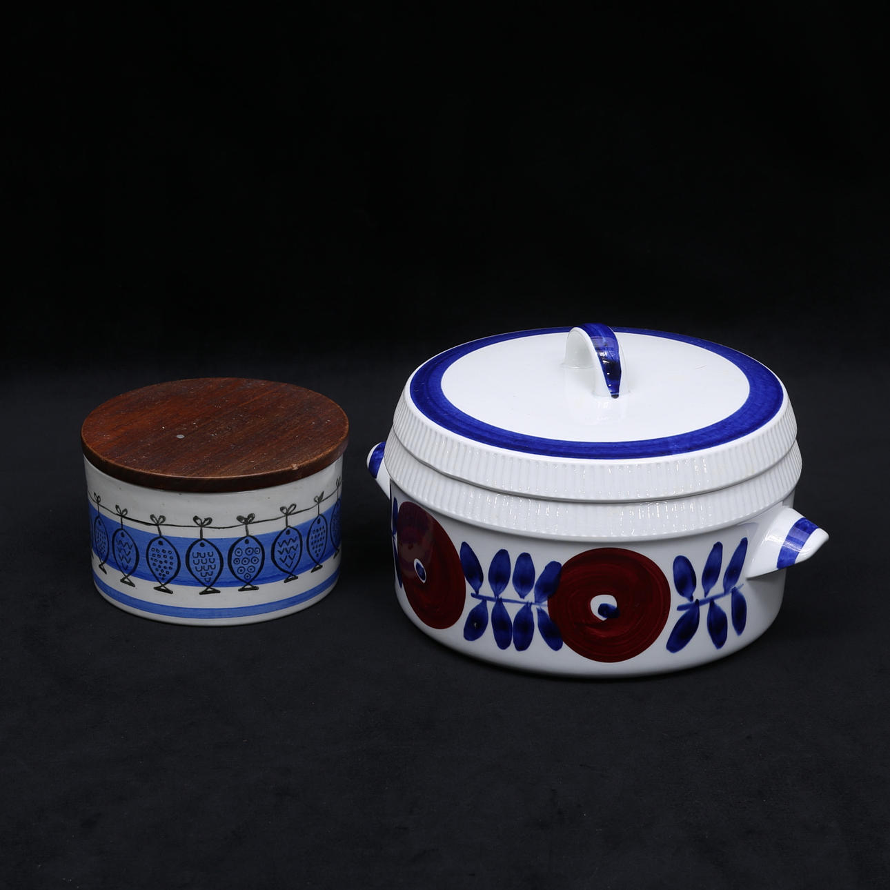 PORCELAIN VESSEL, 2 pcs, Rörstrand / Uppsala Ekeby.