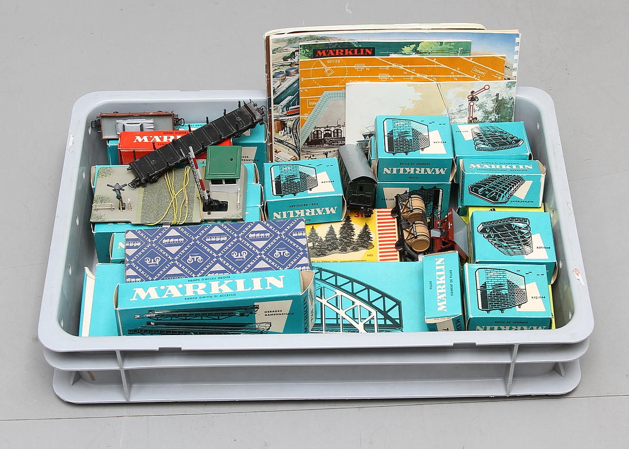 TÅGBANEDELAR, Märklin, Tyskland.