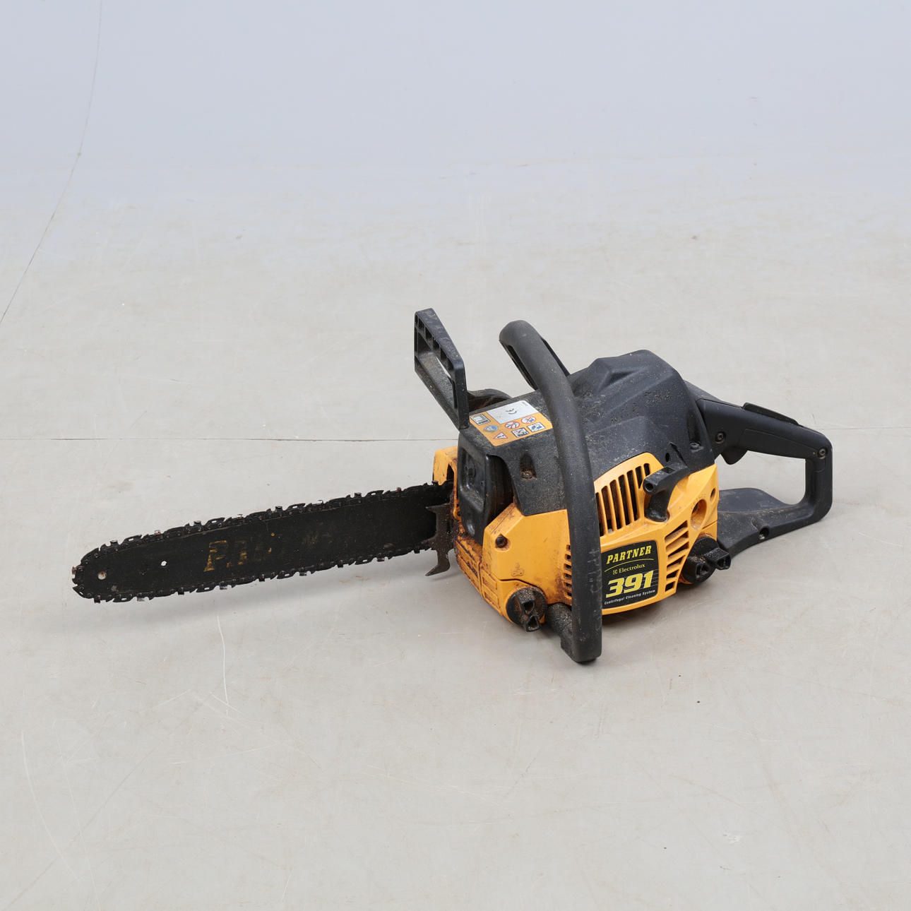 CHAINSAW Partner 391 Electrolux.