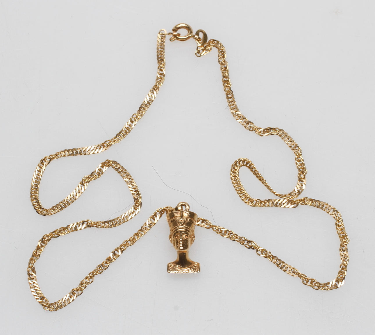 HALSKEDJA samt HÄNGE, 18k guld, vikt ca 10,5 gr.