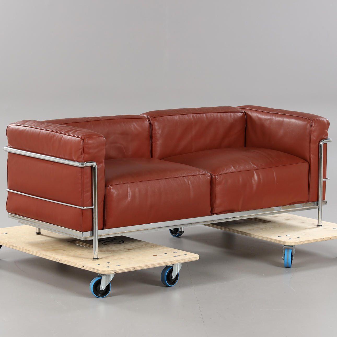 LE CORBUSIER, sofa, "LC3", Cassina, marked LC3 004414.