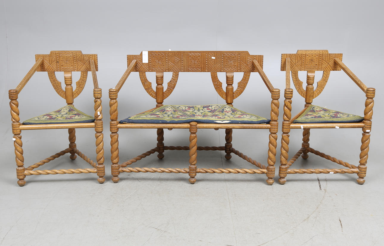 MUNKGRUPP, 3 delar, omkring 1900.