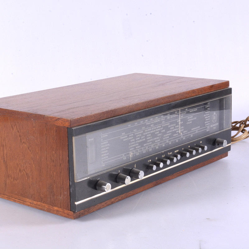 B&O - Beomaster 2400-2 in teak finish - Stereoempfänger