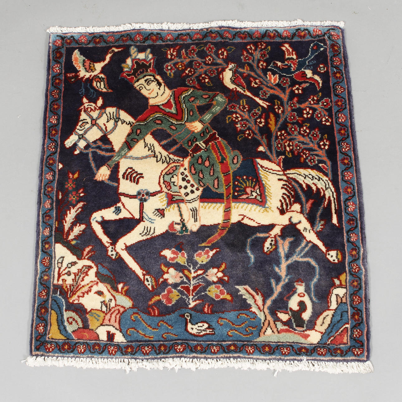 MATTA, orientalisk, 75x65 cm.