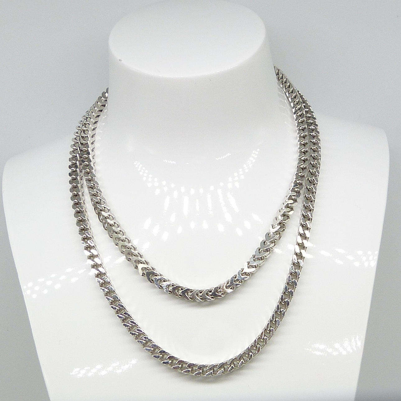 SCHWERE SILBERKETTE.