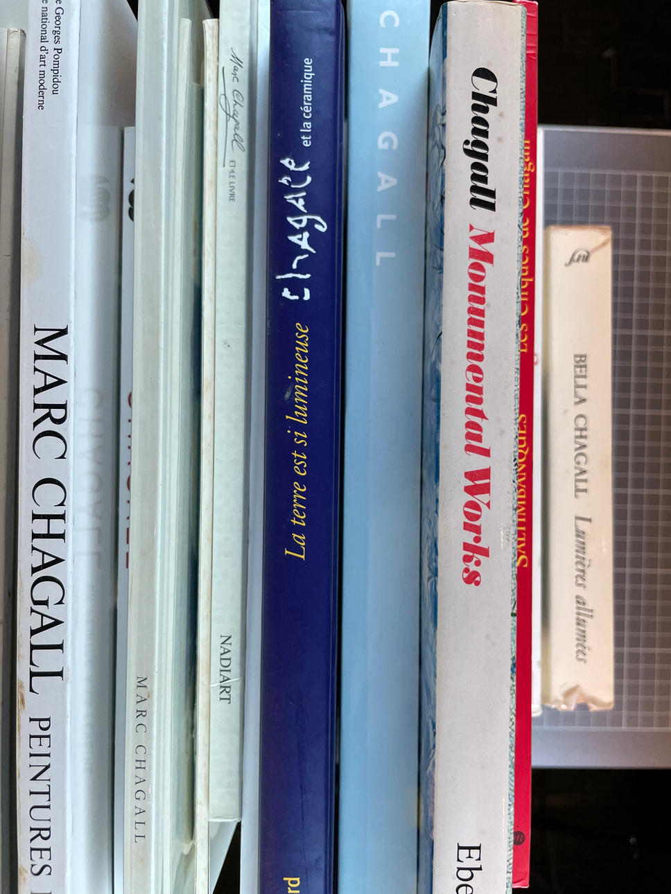 MARC CHAGALL: REFERENCE LITERATURE. 16 books.