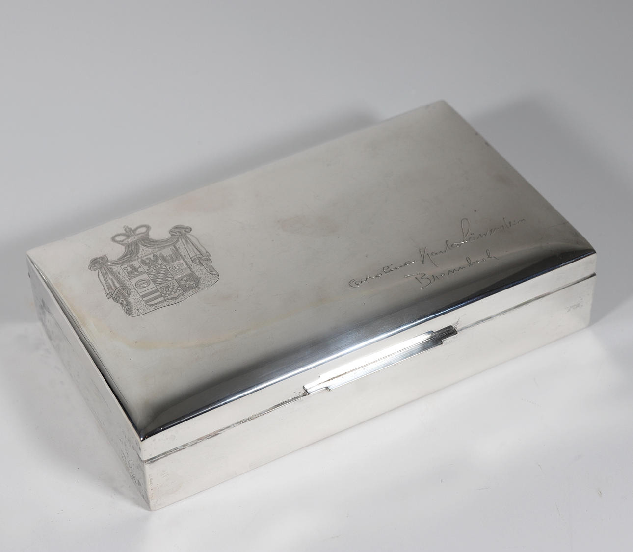 SILVER CIGARETTE BOX CIRCA 1900 WITH SHIELD AND SIGNATURES.