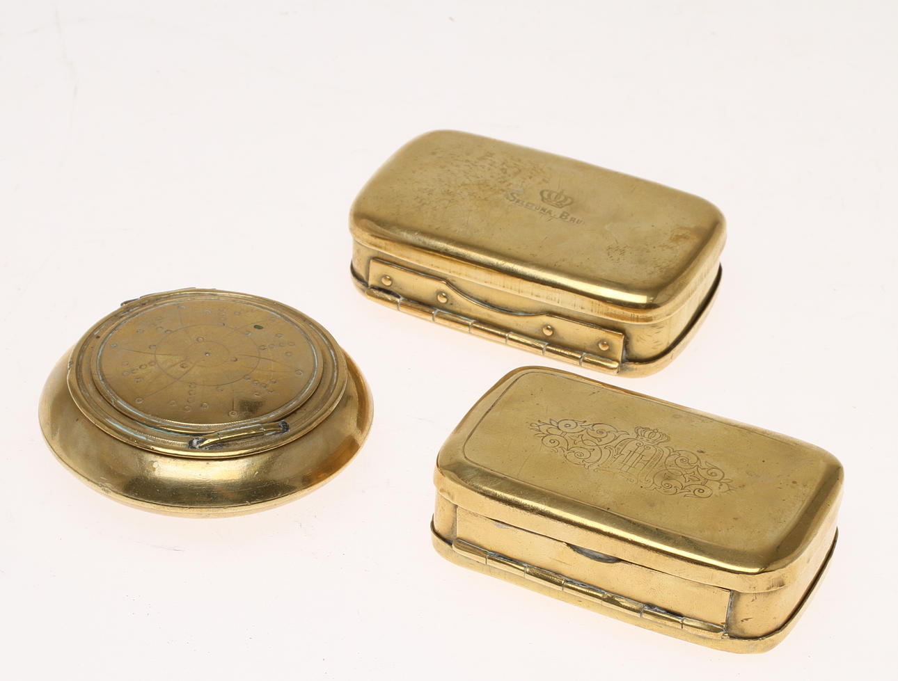 DOSOR, 3 st, mässing, 1800-tal.