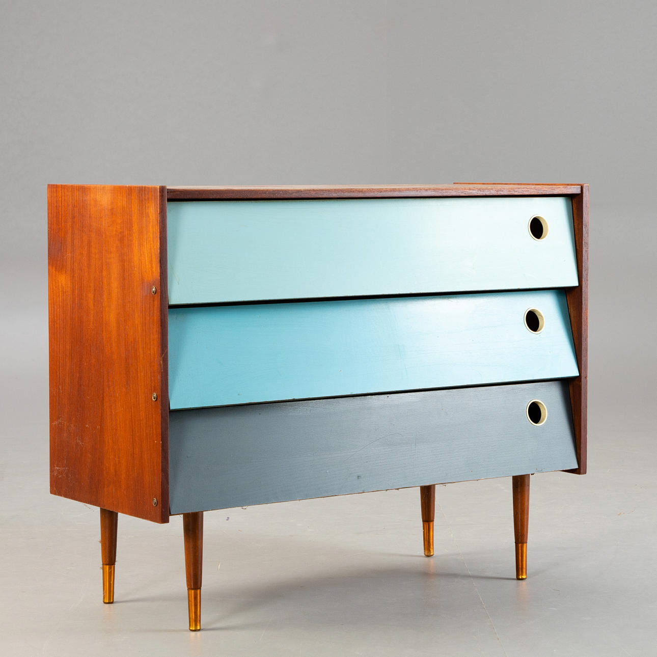 ILSE MÖBEL. Shoe cabinet, 1950s.