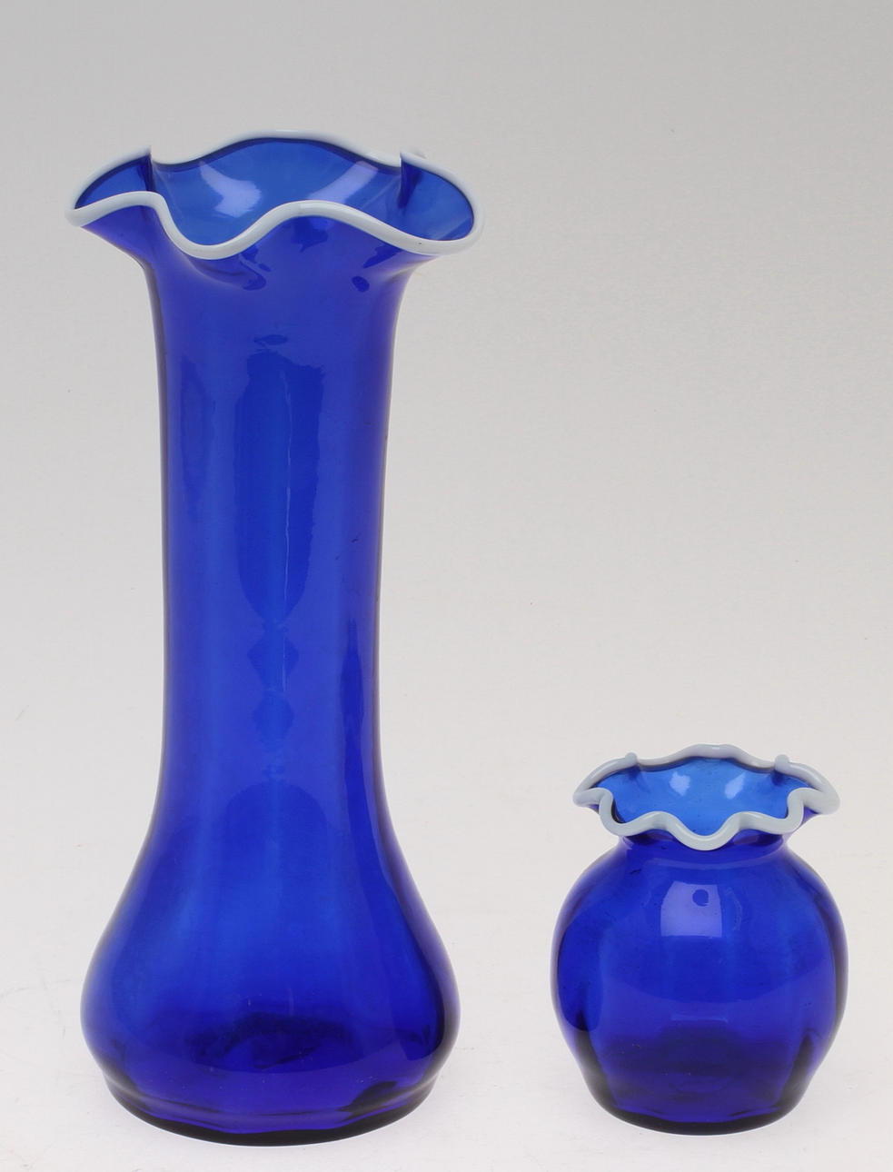 VASER, 2 st, möjligen Göteborgs glasbruk.