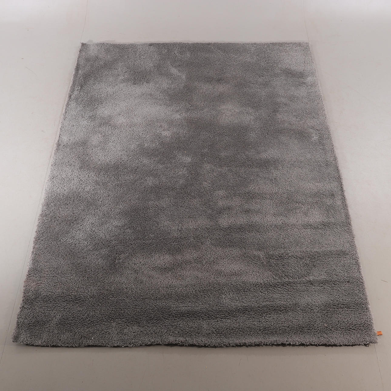 KASTHALL DESIGN STUDIO. Matta, "Chique 505", 260 x 200 cm.