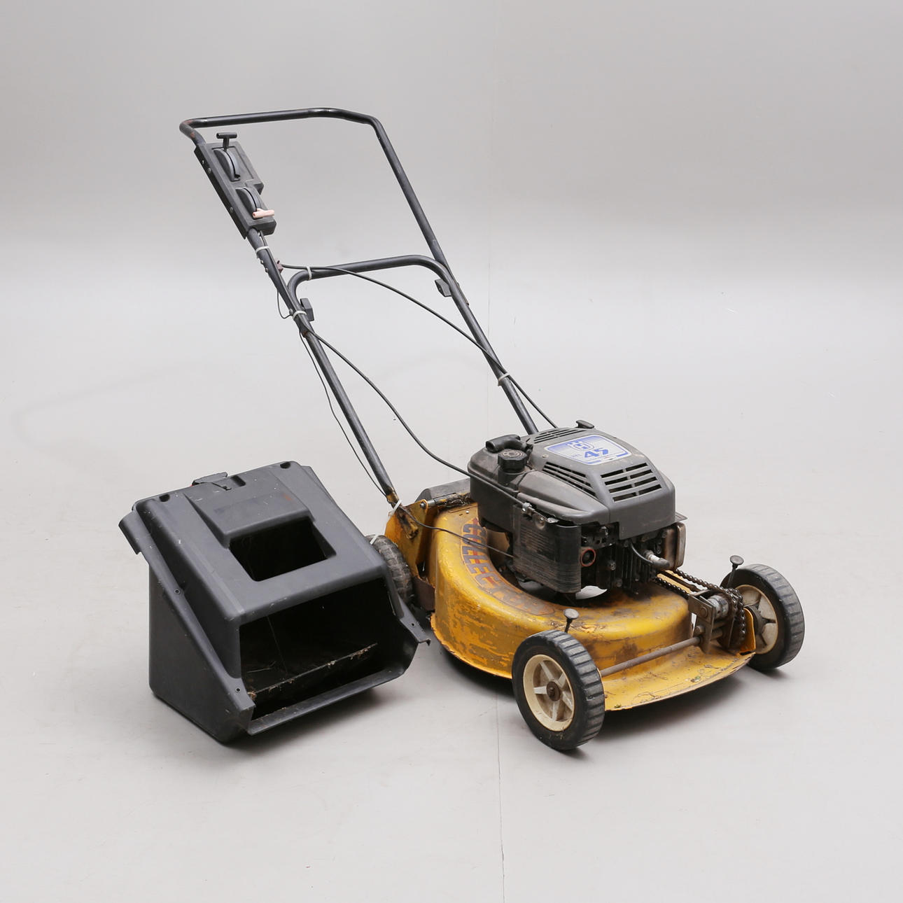 CORTACÉSPED, Briggs & Stratton Quantom XTL 45.