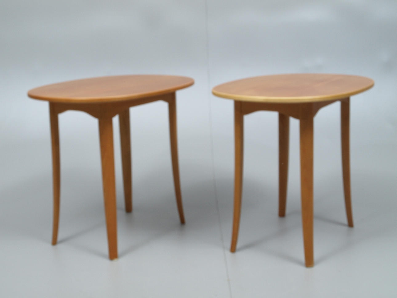 CARL MALMSTEN. Lampbord, 2 stycken, "Ovalen", plakettmärkta.