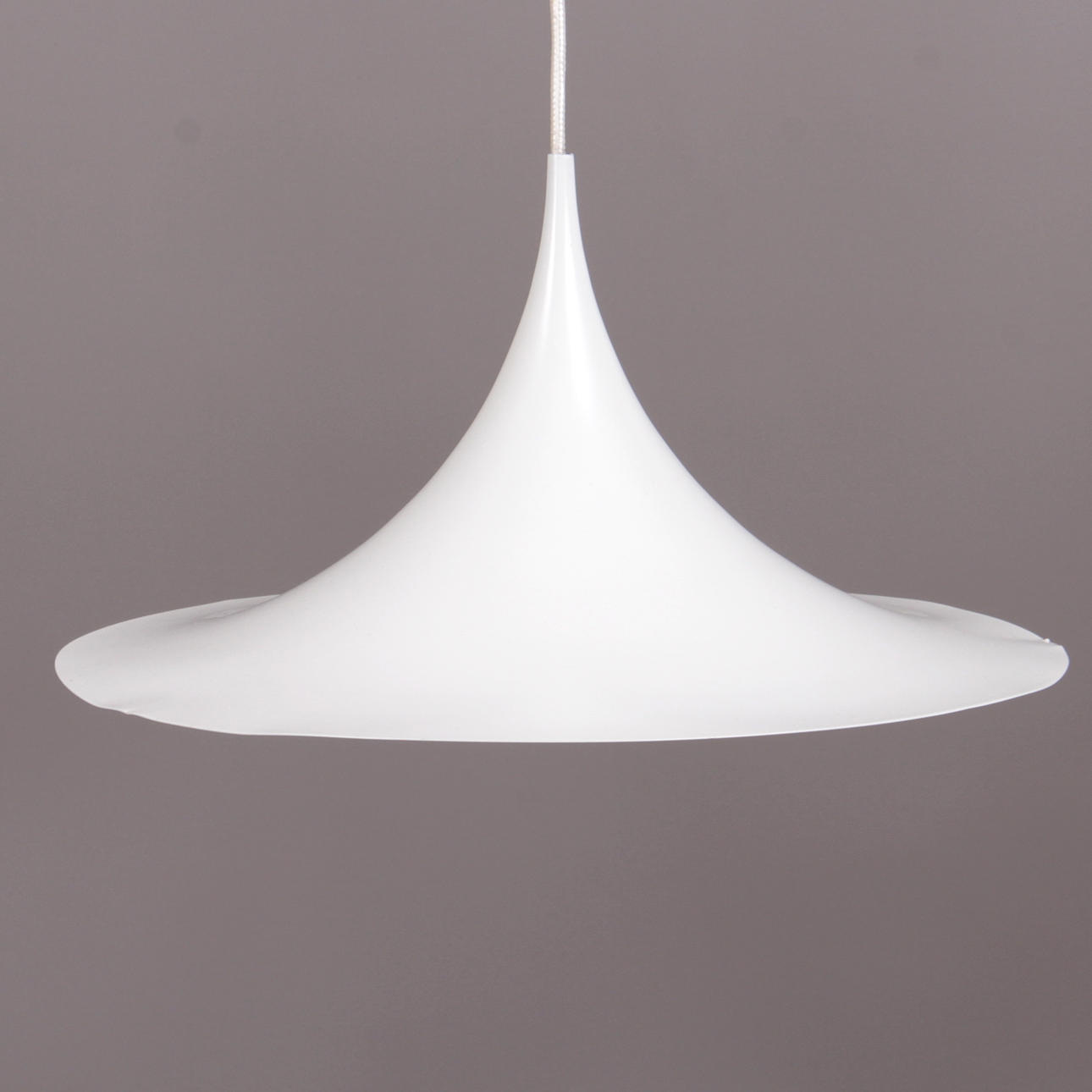 LOFTSLAMPE, "Semipendel" design, Bonderup / Thorup.