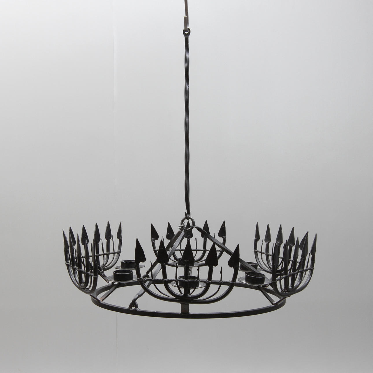 LJUSKRONA, smide, 1900-tal.